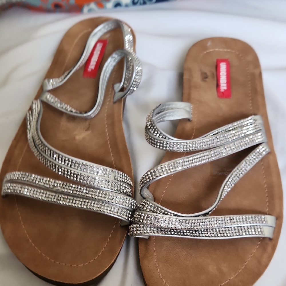 UNIONBAY Silver Strappy Sandals